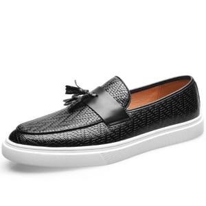 Fashionable patterned loafers